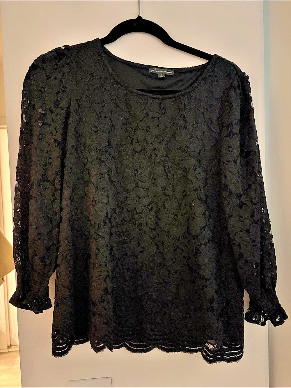 Adrianna Papell Black Lace Long 3/4 Sleeve Blouse Like New